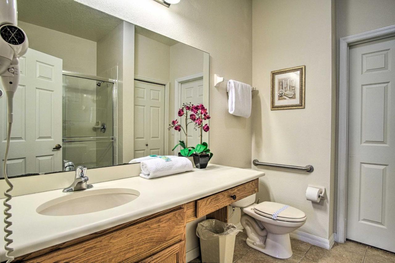 Quiet Condo With Balcony About 2 Miles To Disney World! 올랜도 외부 사진